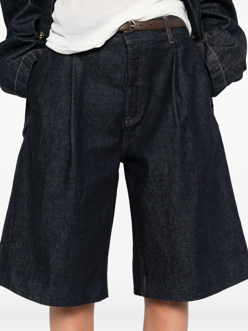 Frame Pleated Shorts In Blue