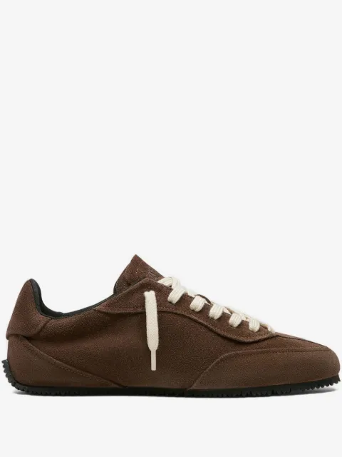 Axel Arigato tenis de gamuza con agujetas
