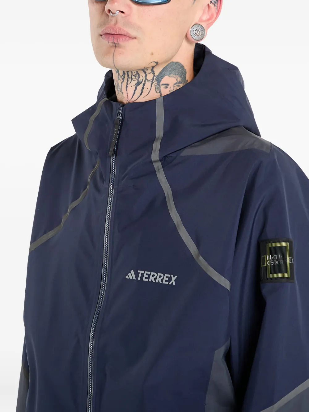 adidas x National Geographic Climaproof jack Blauw