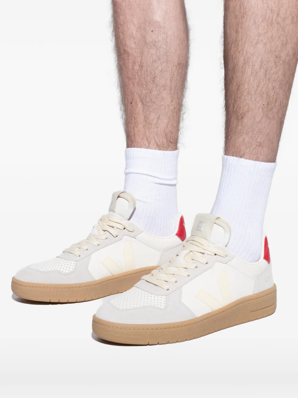 VEJA V-82 perforated-detailing sneakers Wit