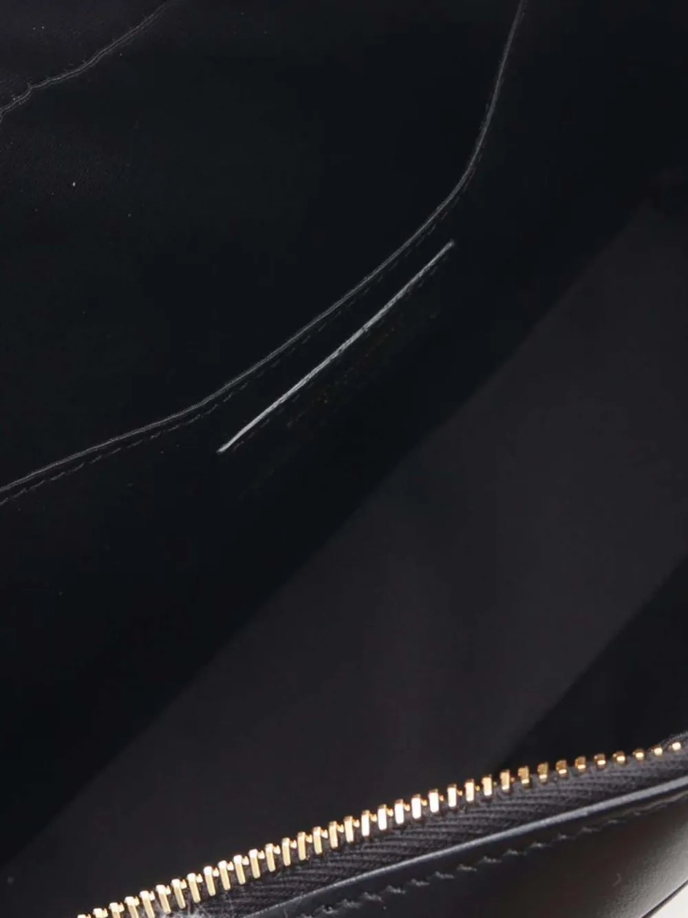 SAINT LAURENT Pre-owned 2012-2025 Quilted Leather Monogram Lou Camera Bag Crossbody Bag In Black