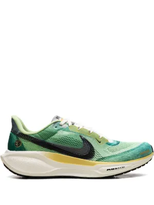 Nike x Sacai VaporWaffle 