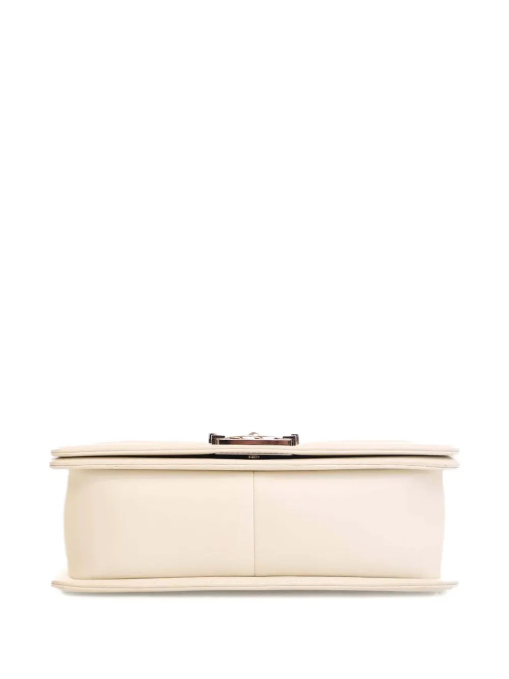 CHANEL Pre-owned 2016-2017 Old Medium Chevron Lambskin Boy Flap Crossbody Bag In White