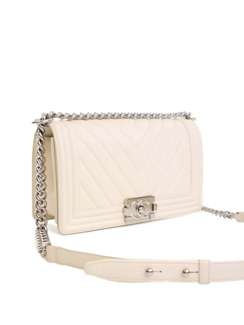 CHANEL Pre-owned 2016-2017 Old Medium Chevron Lambskin Boy Flap Crossbody Bag In White
