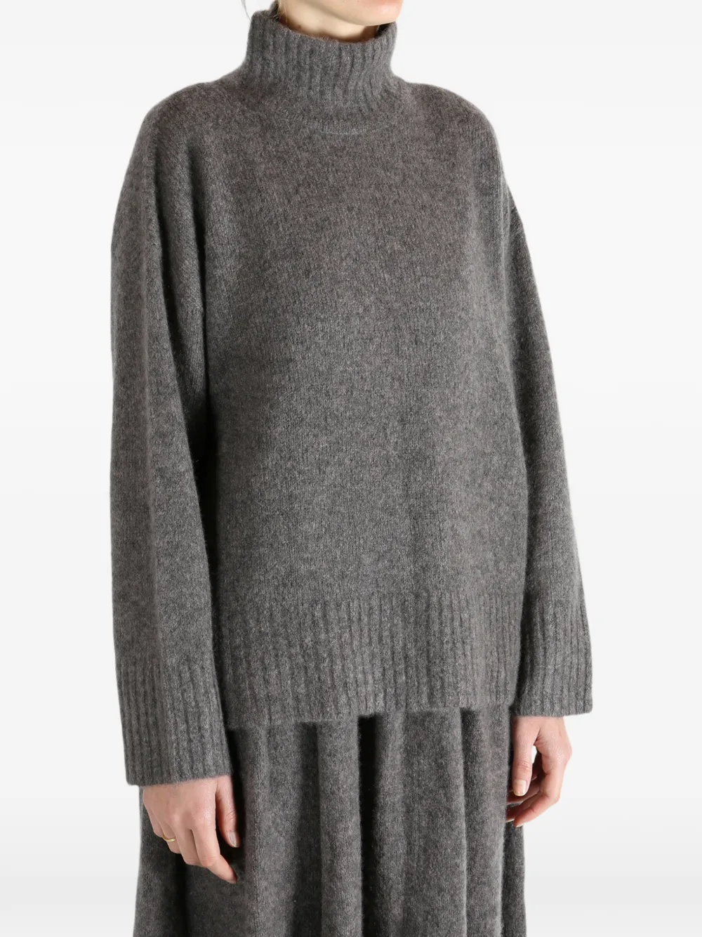 Yangkehan Roll-neck Top In Gray