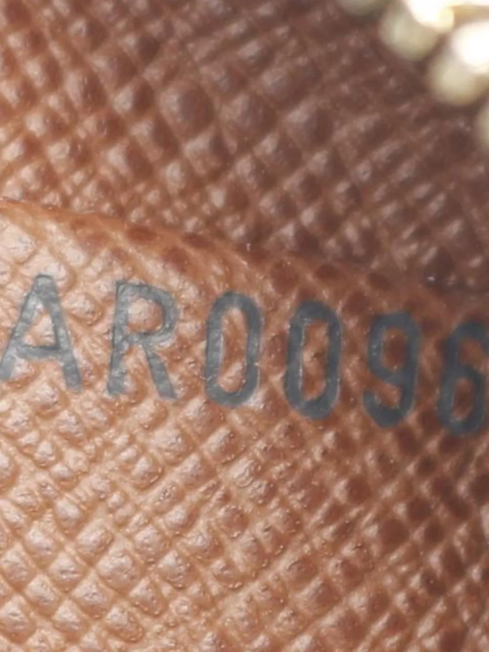 LOUIS VUITTON Pre-owned 2006 Monogram Nil Crossbody Bag In Brown