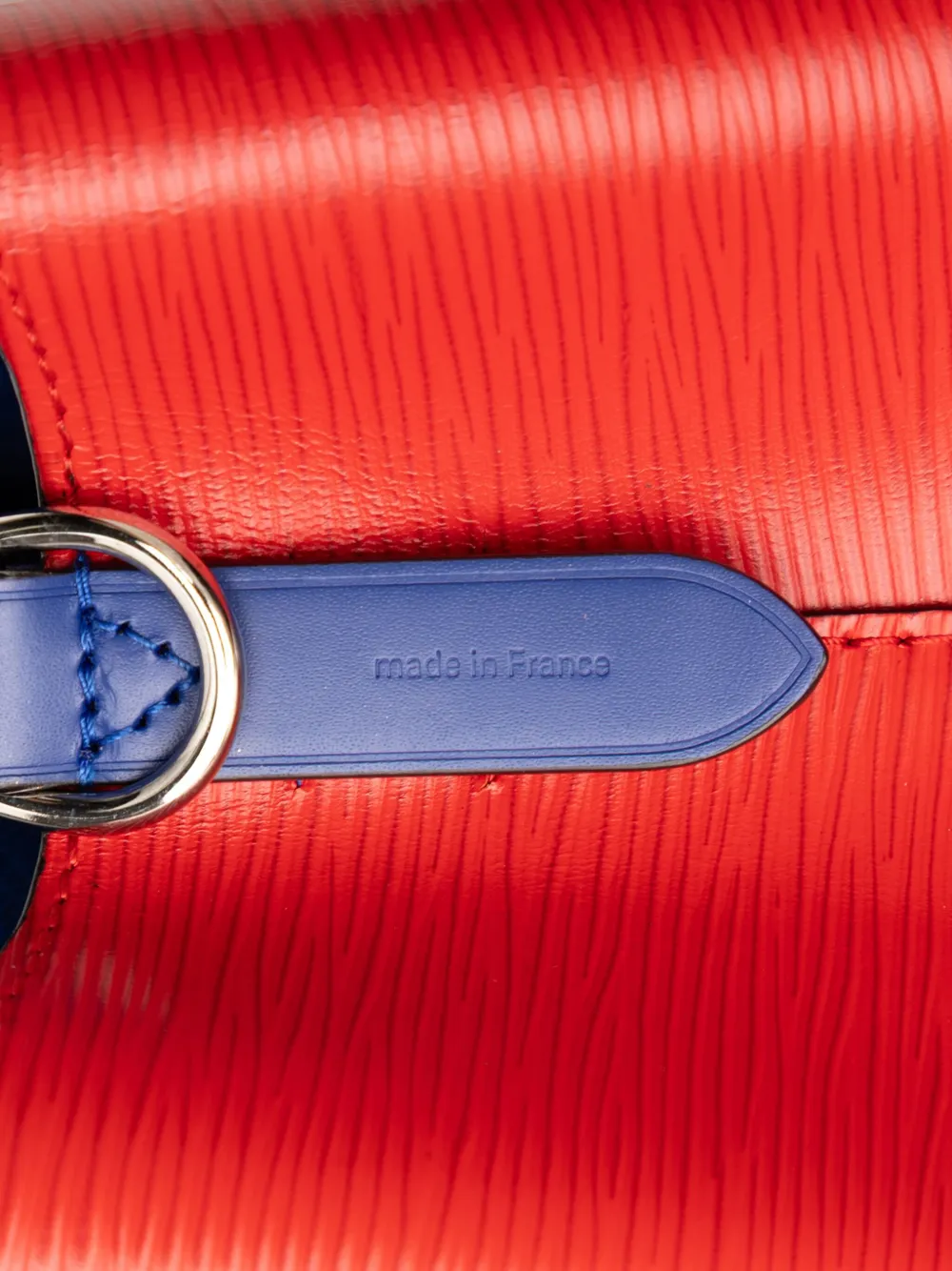 루이 비통 프리오운드 2000-2025 에피 네오노에 MM 버킷 백 75SIIUVNEY2SKN0K