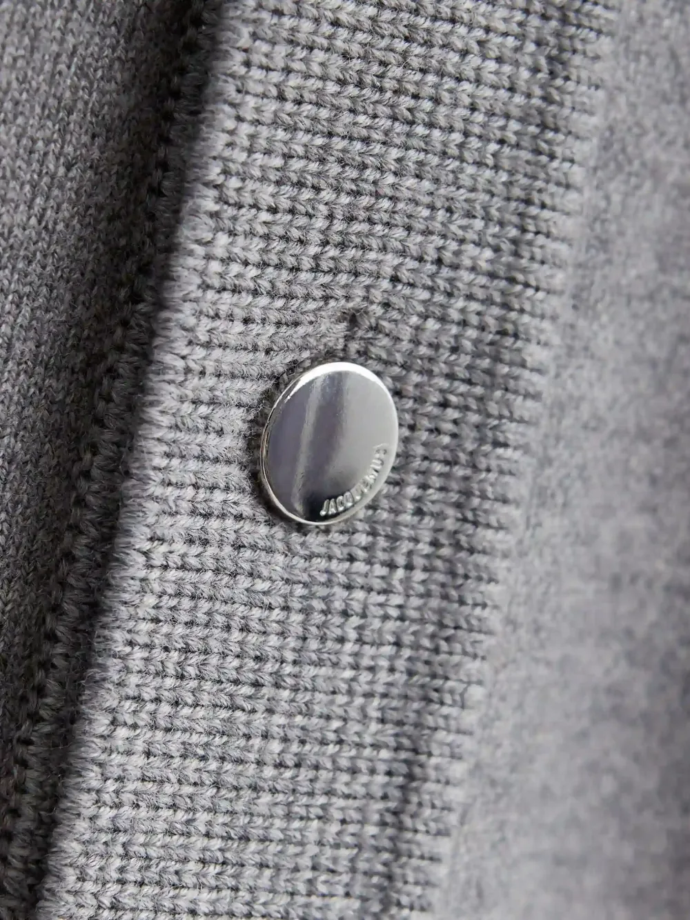 Jacquemus Le Boutonné Cardigan In Gray