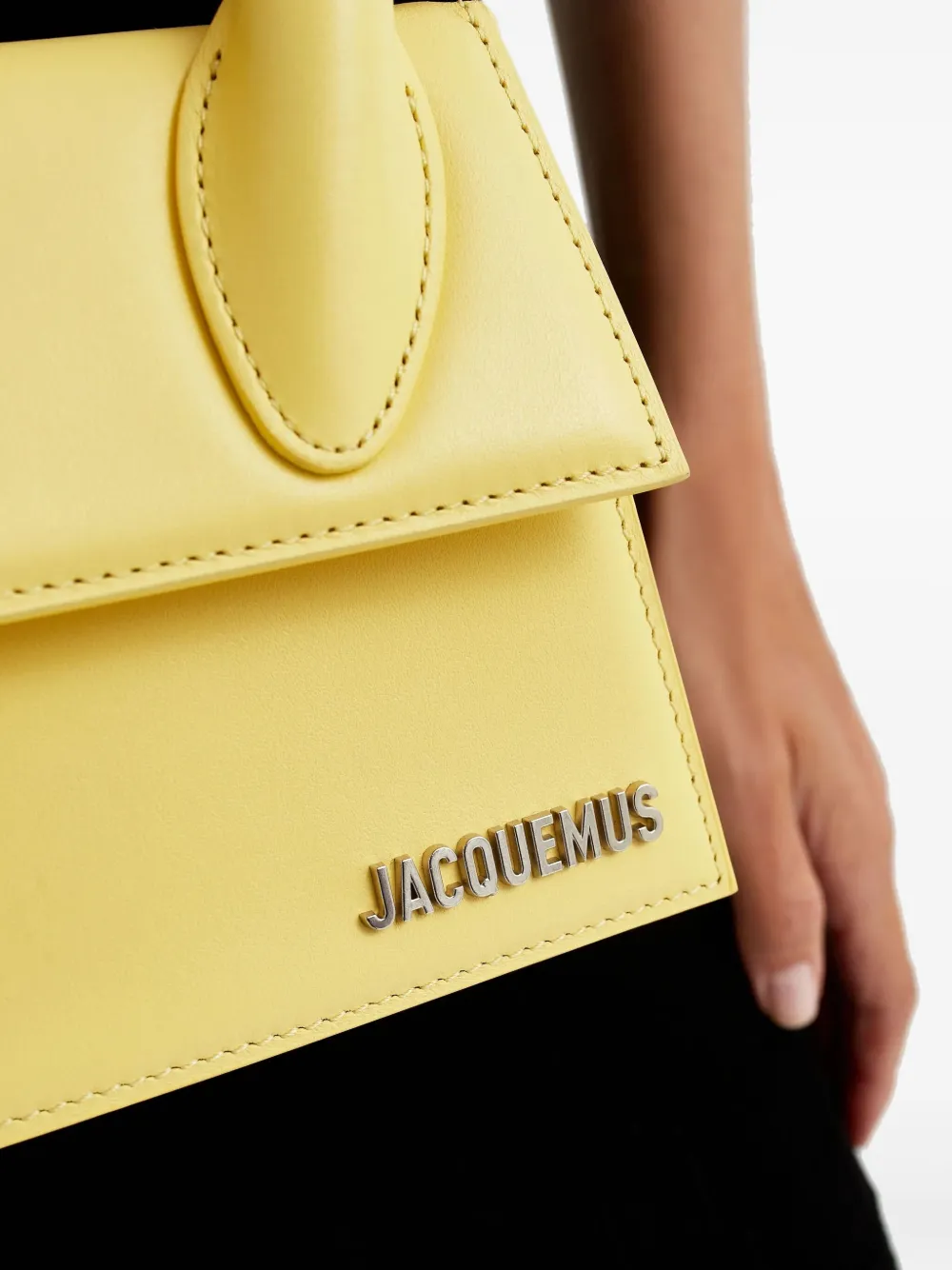 Jacquemus Le Chiquito medium shopper Geel