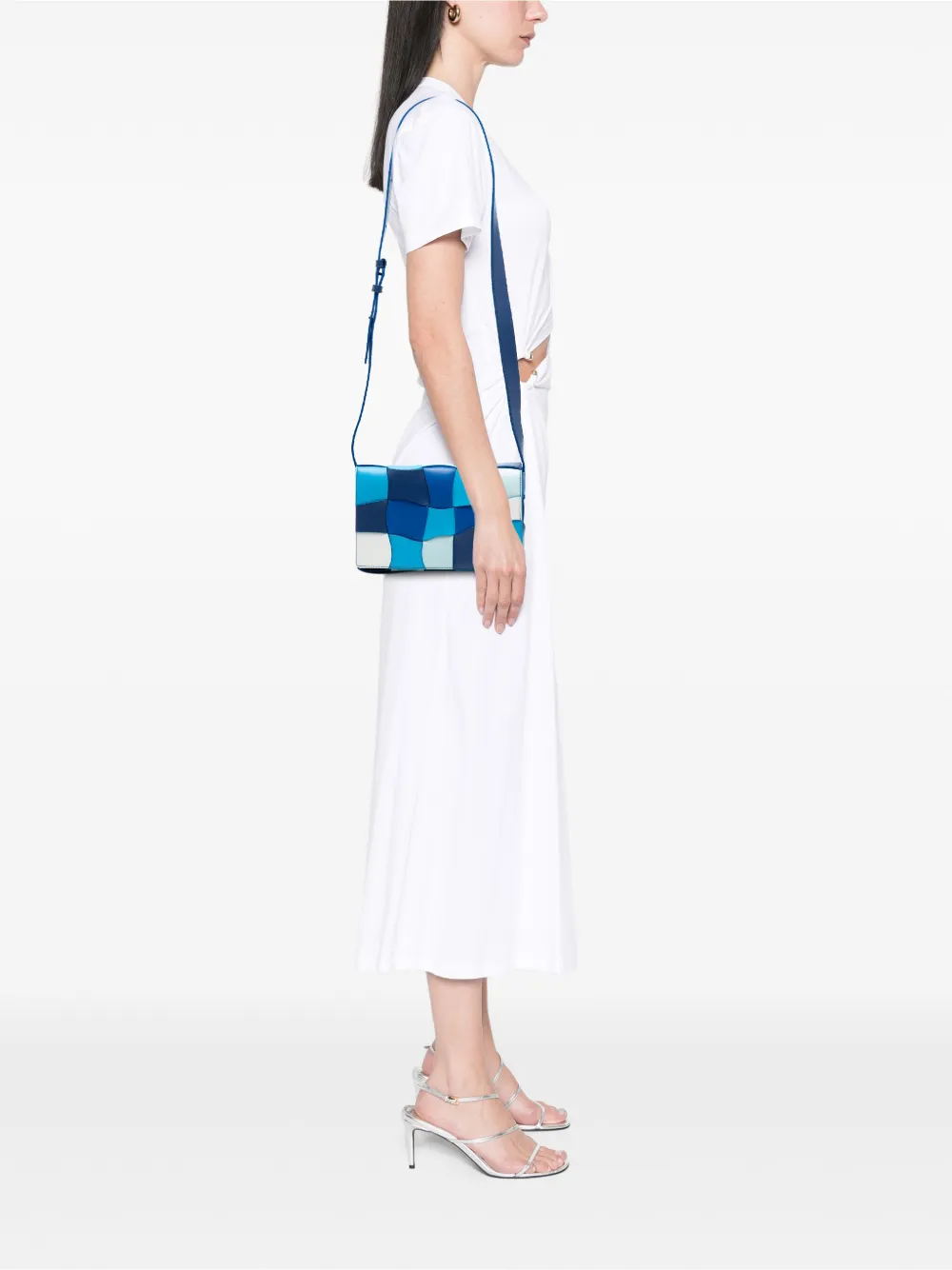 BOTTEGA VENETA Pre-owned 2012-2025 Nappa Intrecciato Wavy Cassette Crossbody Bag In Blue