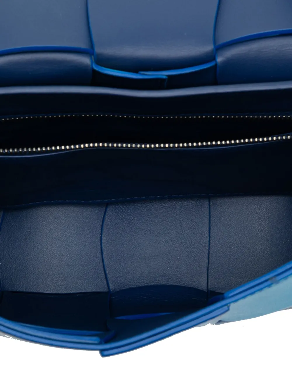 BOTTEGA VENETA Pre-owned 2012-2025 Nappa Intrecciato Wavy Cassette Crossbody Bag In Blue