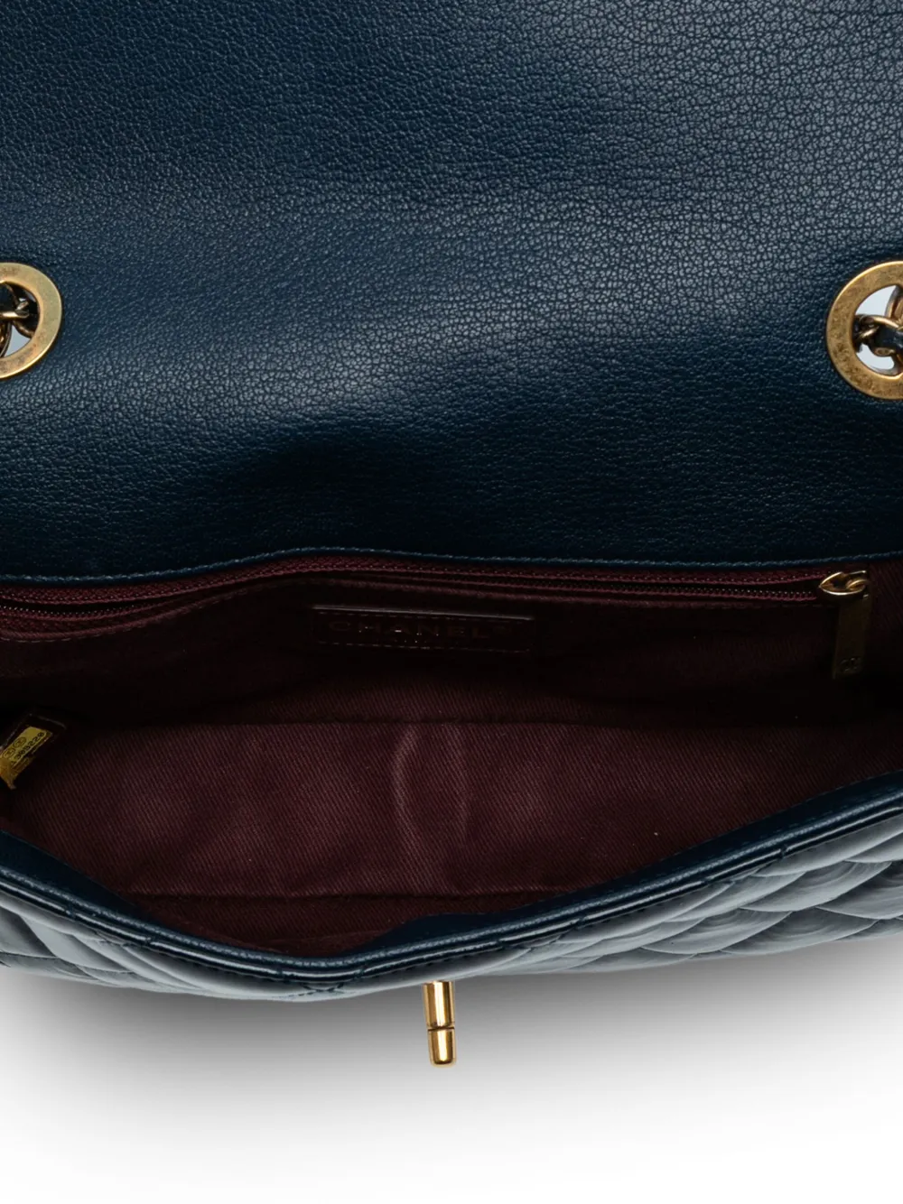 CHANEL Pre-owned 2015-2016 Paris-salzburg Medium Patent Goatskin Cc Eyelet Flap Crossbody Bag In Blue