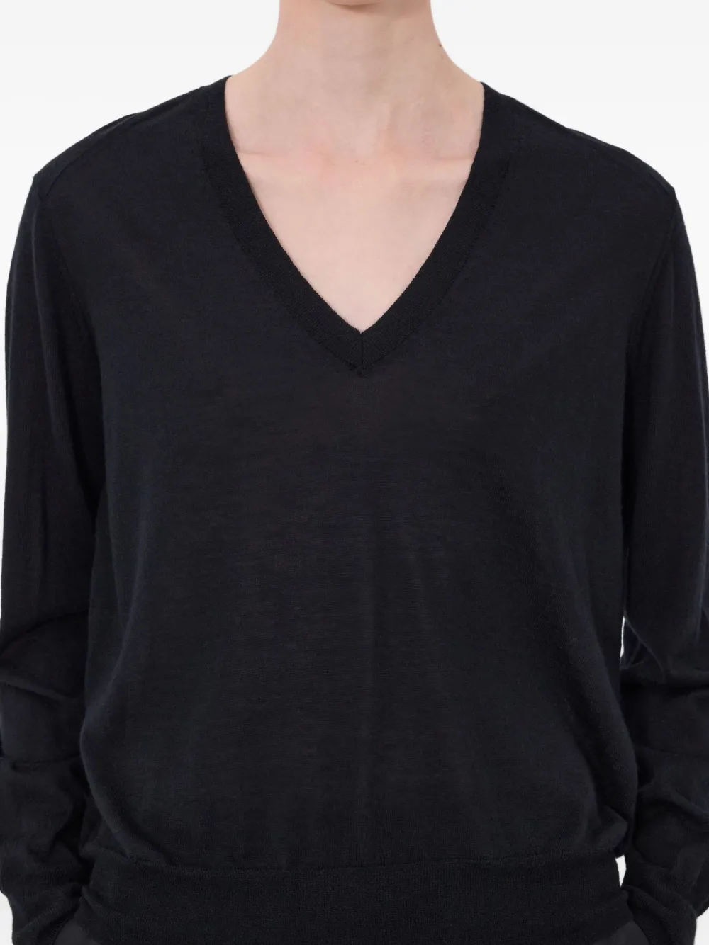Loulou De Saison Julio V-neck Ribbed Sweater In Black