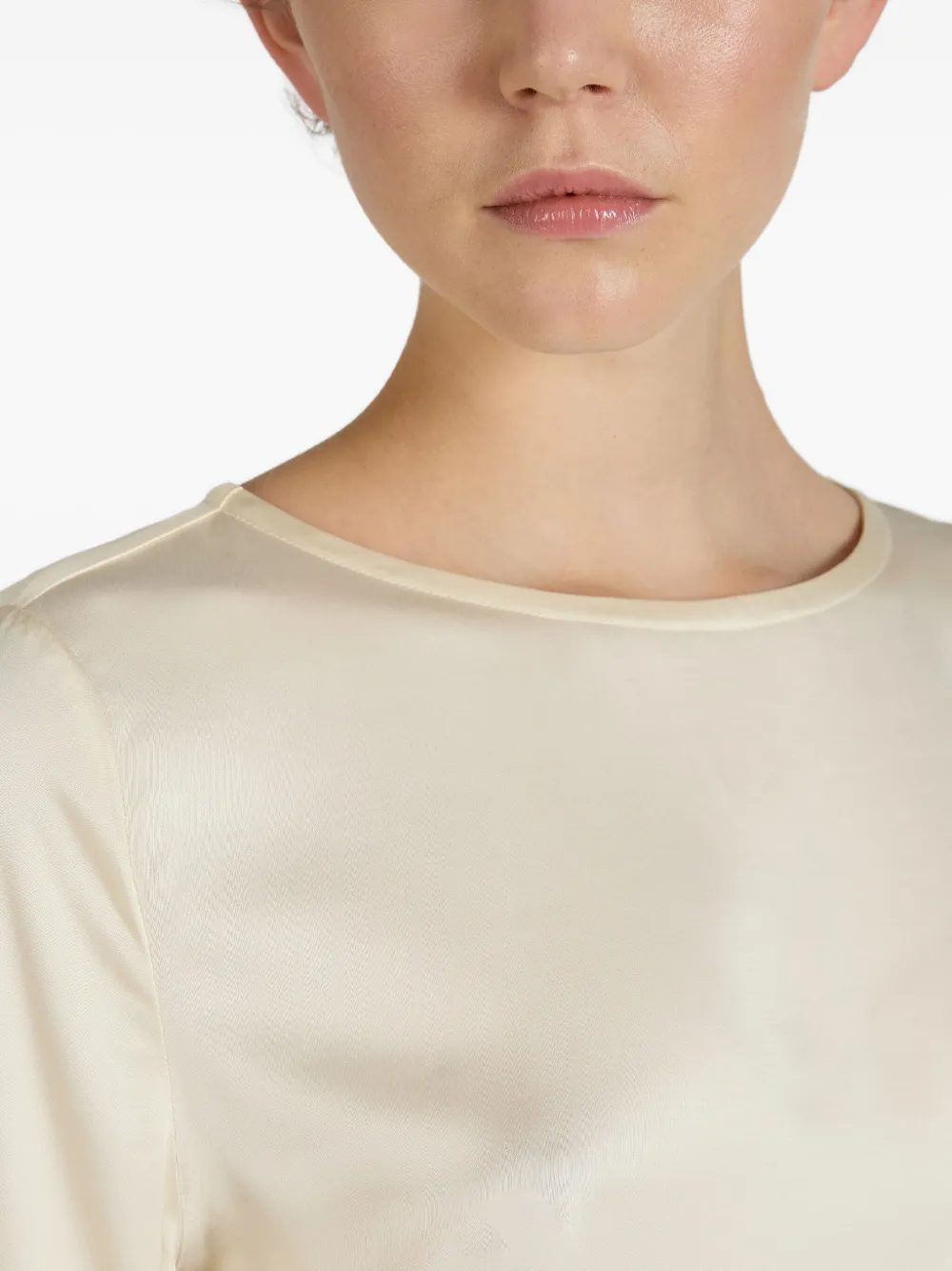 slowear x Glanshirt satijnen blouse met ronde hals Beige