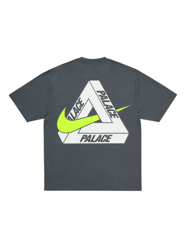 新品未使用 PALACE x Nike Tri Swoosh T-Shirt Palace x Nike Tri Swoosh T-Shirt | Grey | FARFETCH GE