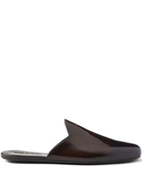 Prada mules de piel