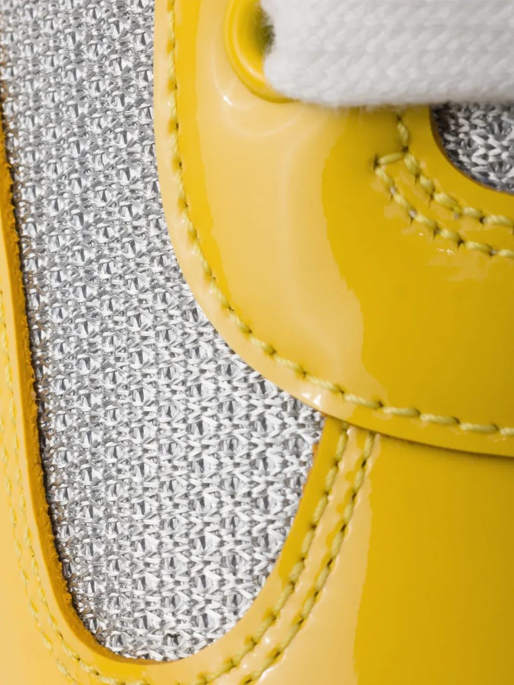 Prada America's Cup lakleren sneakers Geel