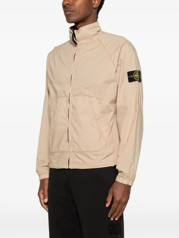 Stone Island ロゴパッチ ジャケット | ニュートラル | FARFETCH JP