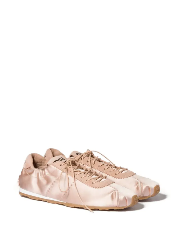 Miu Miu スエードパネル スニーカー | ピンク | FARFETCH JP