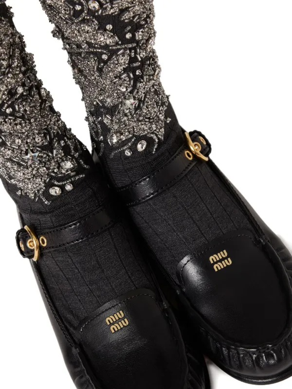 Miu Miu バックル レザーパンプス | ブラック | FARFETCH JP
