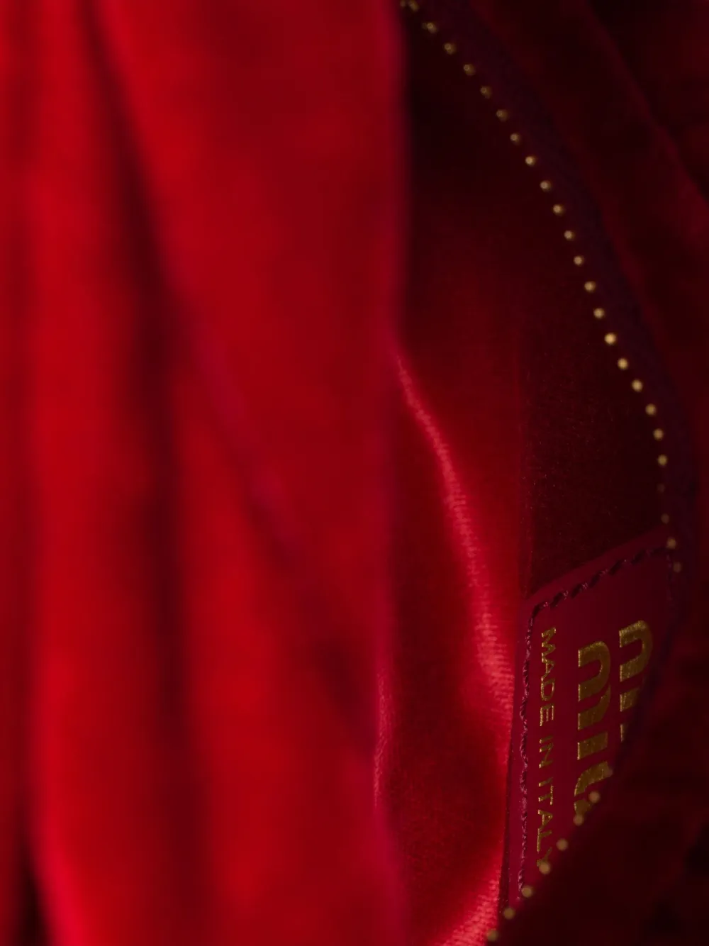 Miu Miu Mini Wander Logo-lettering Tote Bag In Red