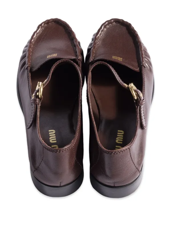 Miu Miu ストラップディテール ローファー | ブラウン | FARFETCH JP