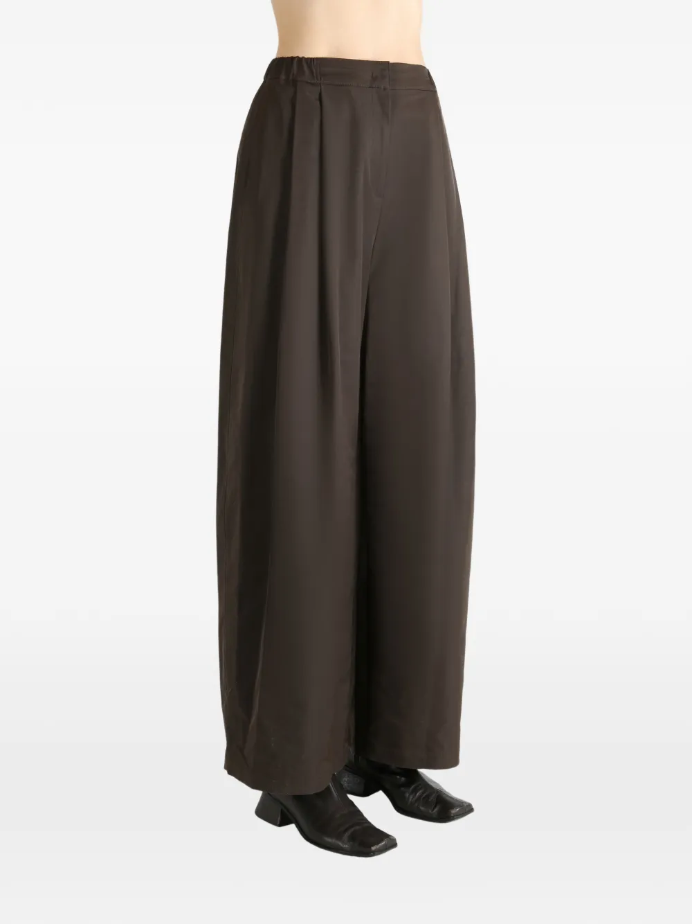 Amomento Pleated Trousers In Brown