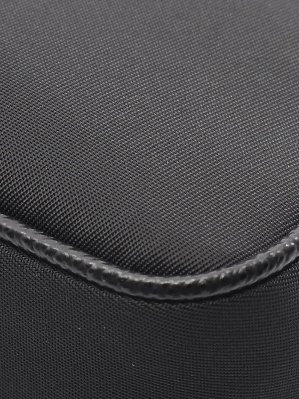 Prada Pre-Owned 2013-2025 Re Nylon Re Edition 2005 shoulder bag | Pre-Owned | Image 2