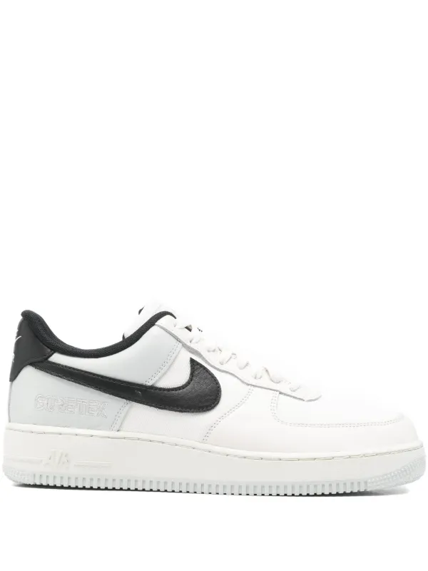 Nike Air Force 1 GTX スニーカー | ホワイト | FARFETCH JP