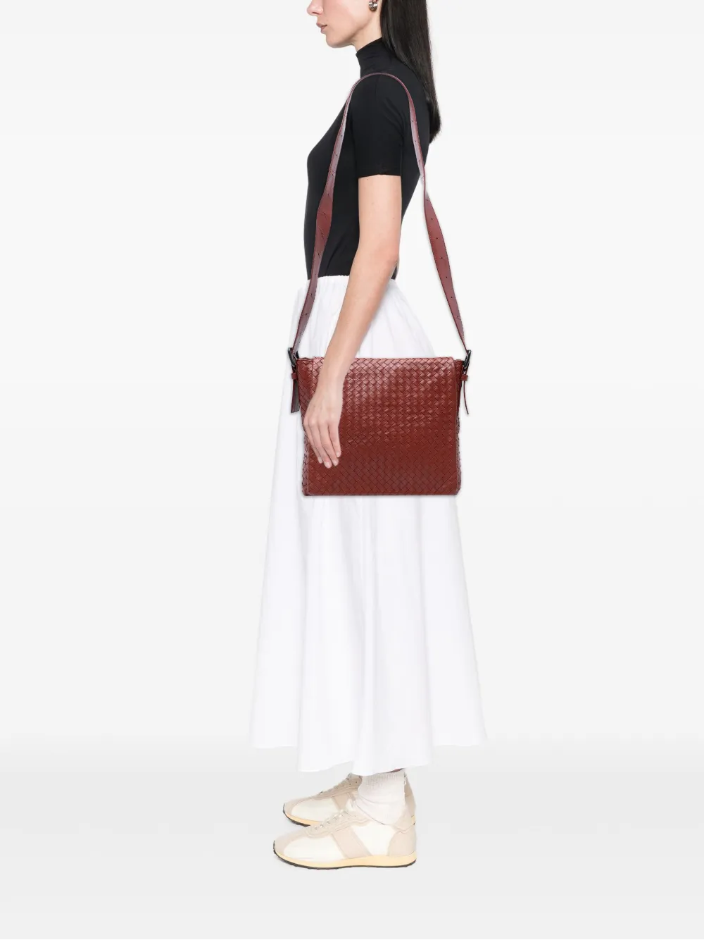 Pre-owned Bottega Veneta 2012-2025 Nappa Intrecciato Flap Crossbody Bag In Red