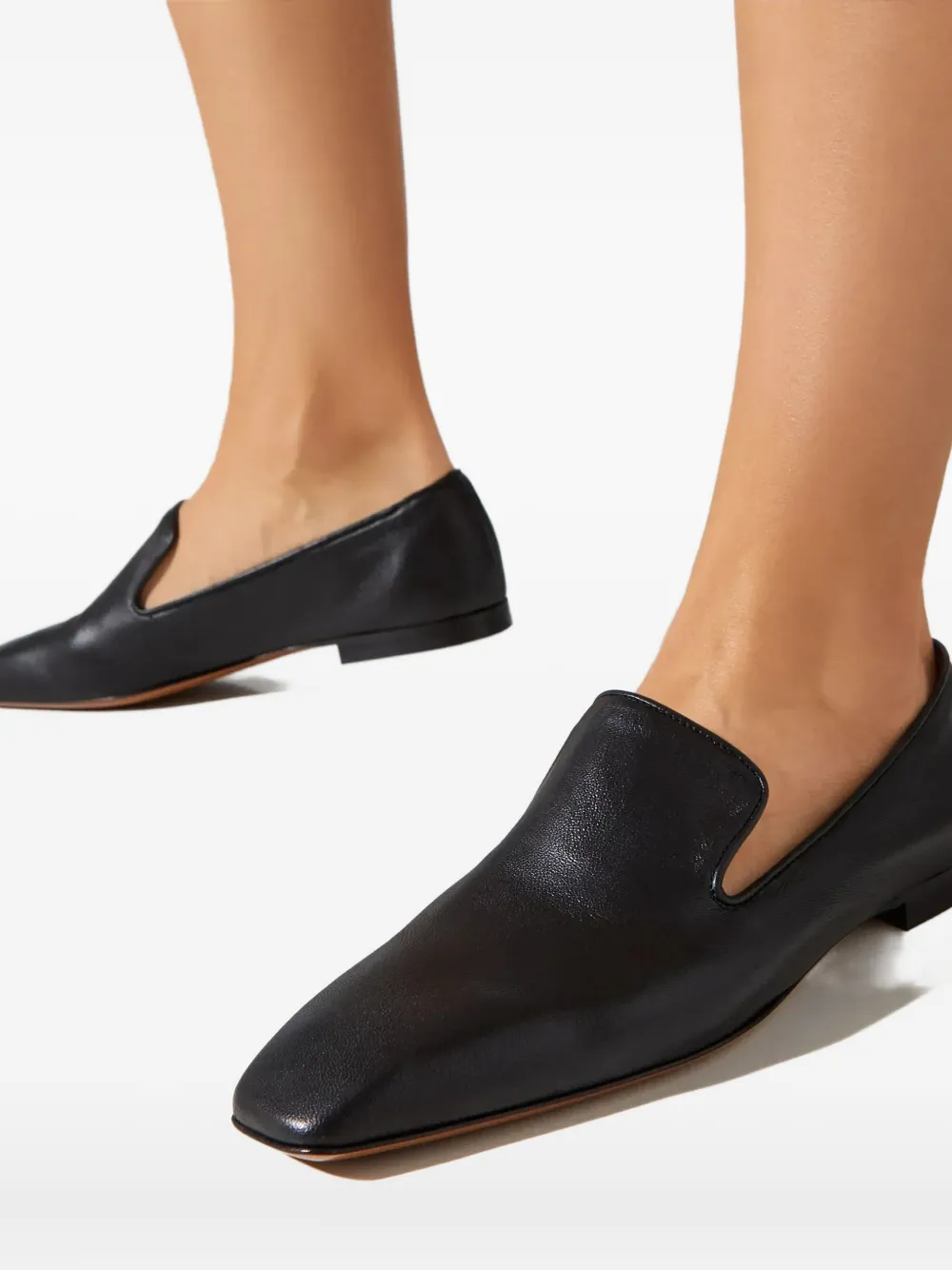 Atp Atelier Dervio Heeled Loafers In Black