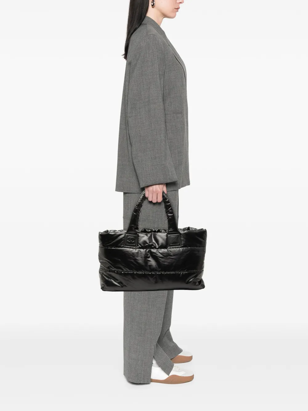 CHANEL Pre-owned 2016-2017 Medium Quilted Nylon Coco Cocoon Tote Bag In Black