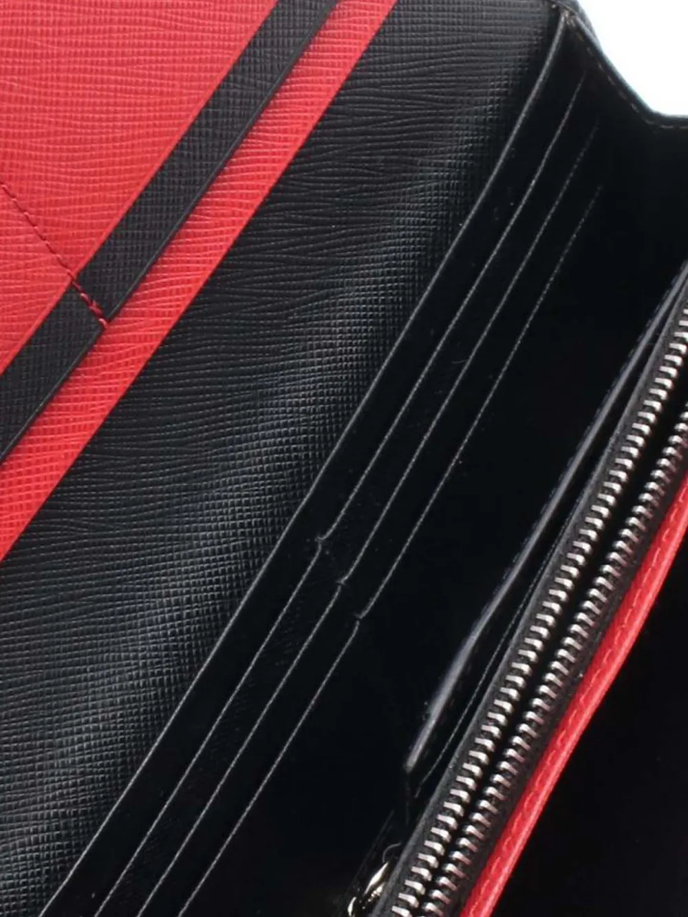 PRADA Pre-owned 2010-2025 Bicolor Saffiano Wallet Long Wallets In Black