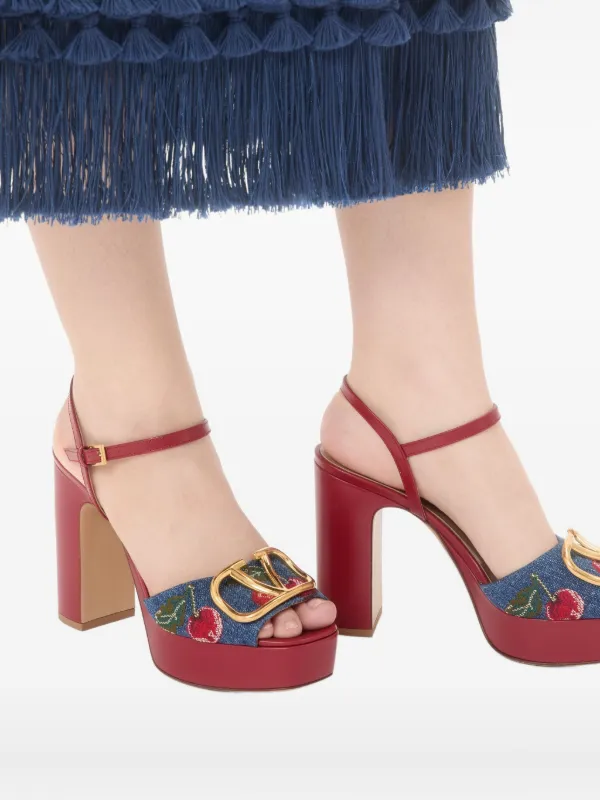 VALENTINO ヴァレンティノ Garavani With Heel 38 Valentino Garavani Sandália Plataforma VLogo Signature Com Bordado