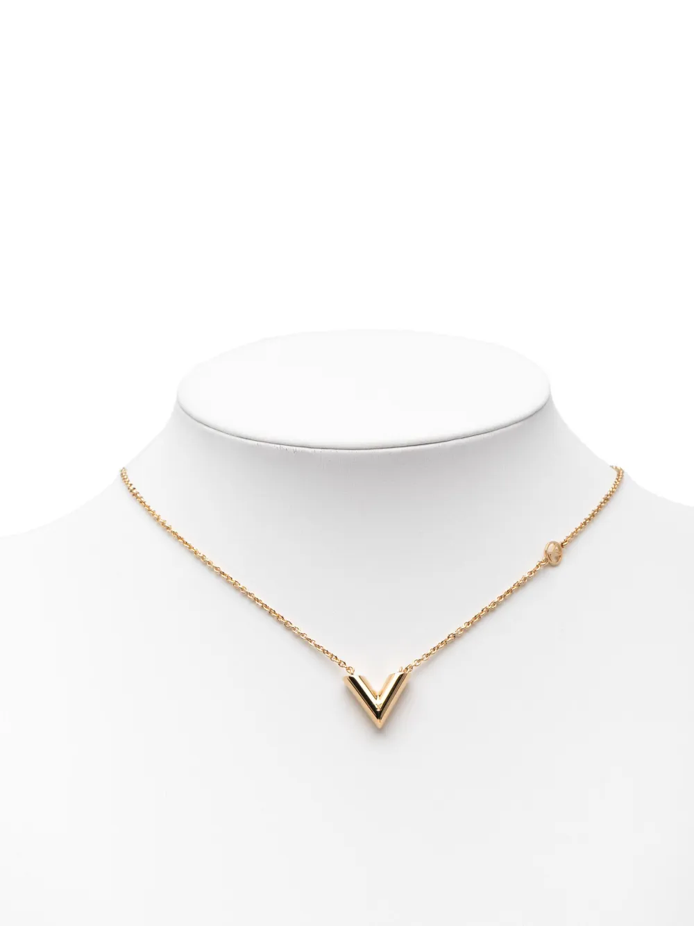Pre-owned Louis Vuitton 2024 Gold Plated Essential V Necklace Costume Necklace