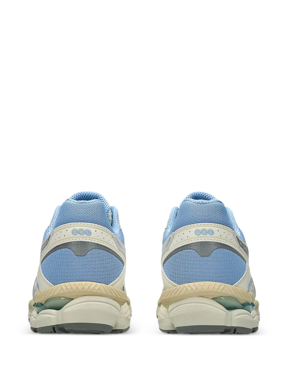 ASICS Gel-Cumulus 16 sneakers Beige