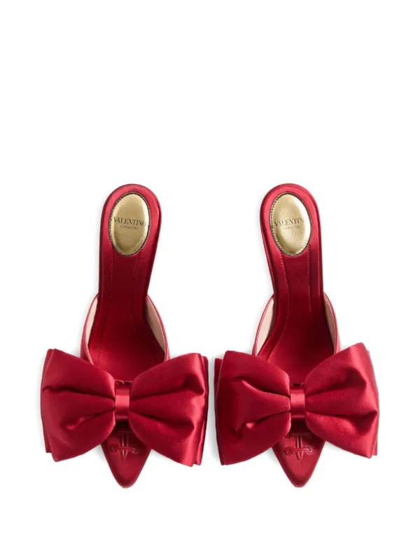 Valentino Garavani Yolande サテンミュール | レッド | FARFETCH JP