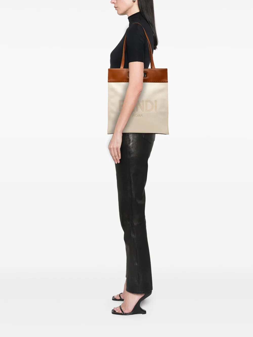 Fendi Pre-Owned 2000-2010 Bicolor Canvas and Leather Sunshine Shopper tote bag | Pre-Owned | Image 2