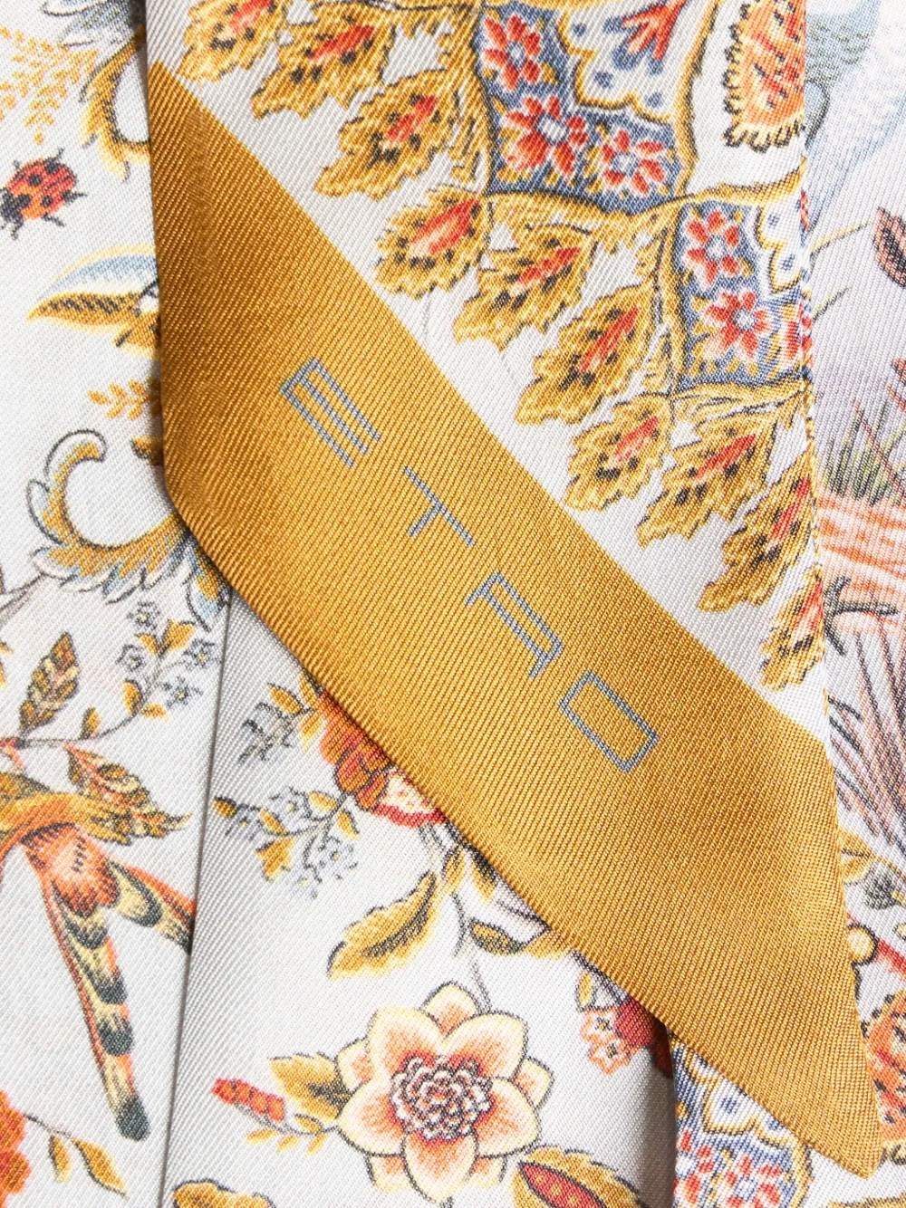 ETRO paisleyina paisley flora fauna-print silk scarf - Beige