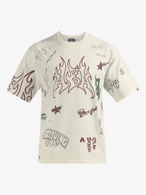 A BATHING APE® Camiseta World Gone Mad com estampa