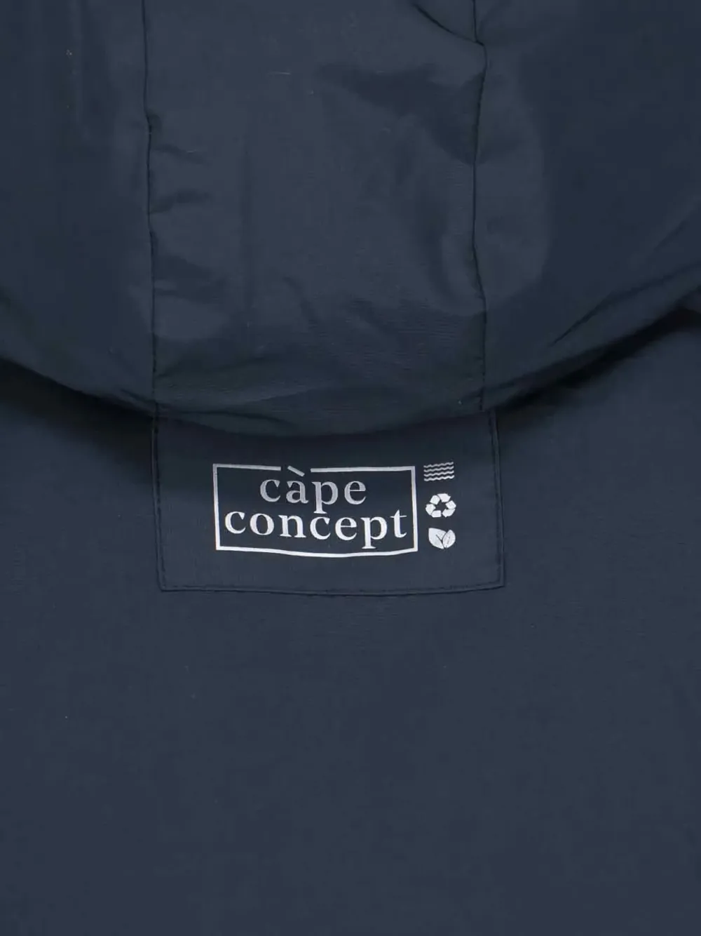 Cap Inuit Hooded Zip-up Coat In Blue