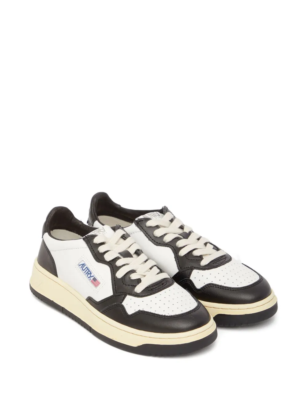 Autry Medalist perforated sneakers | Tenis bajos | Image 2