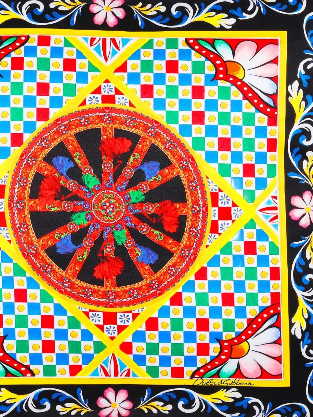 Dolce & Gabbana Casa Graphic-print Cushion In Yellow