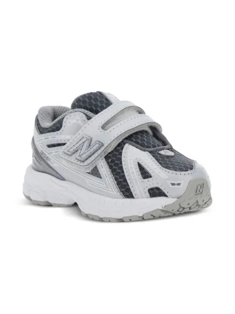 New Balance Kids logo touch-strap trainers