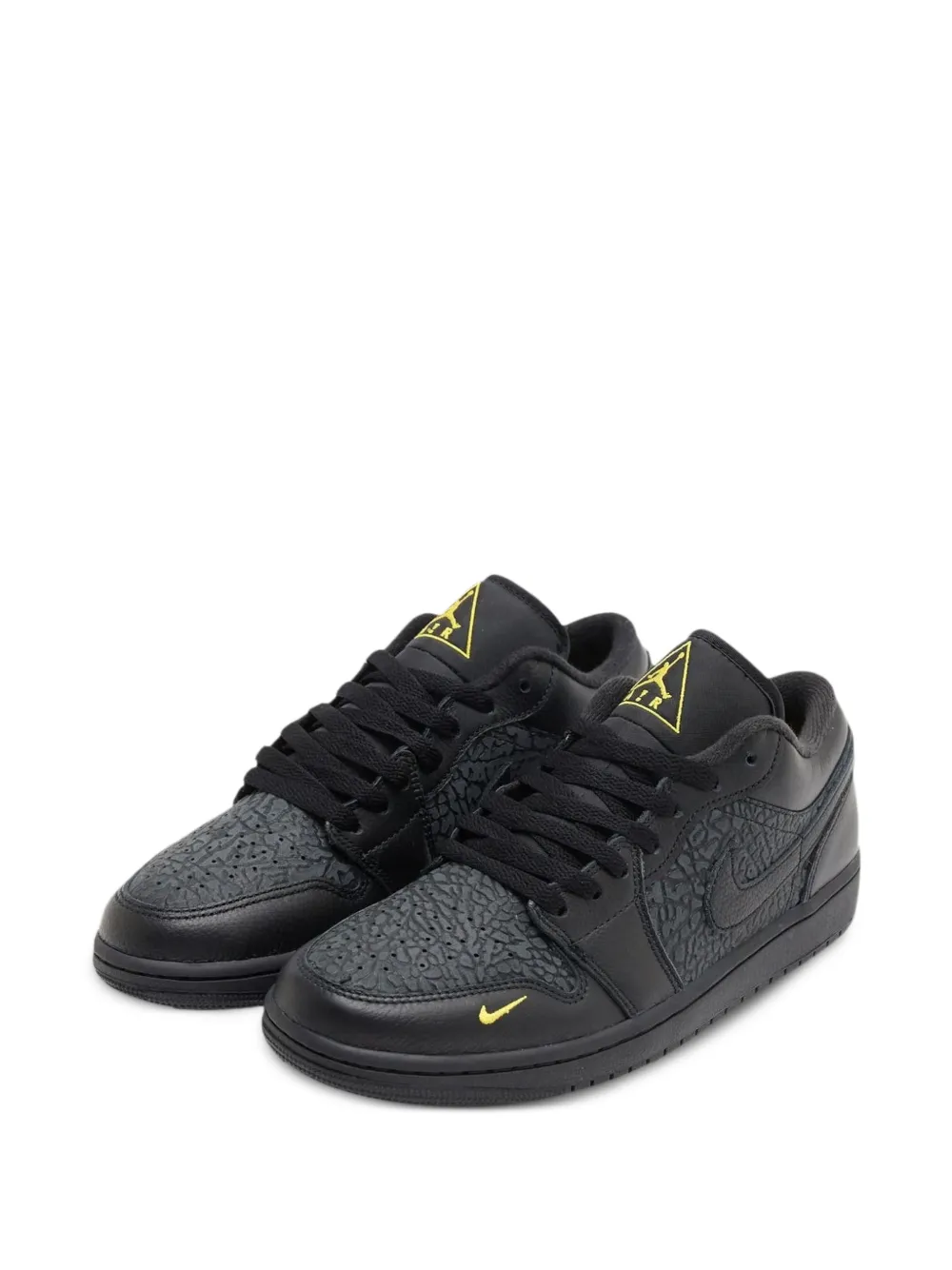 Jordan Air Jordan 1 Low SE textured-detail sneakers | Low-Tops | Image 2