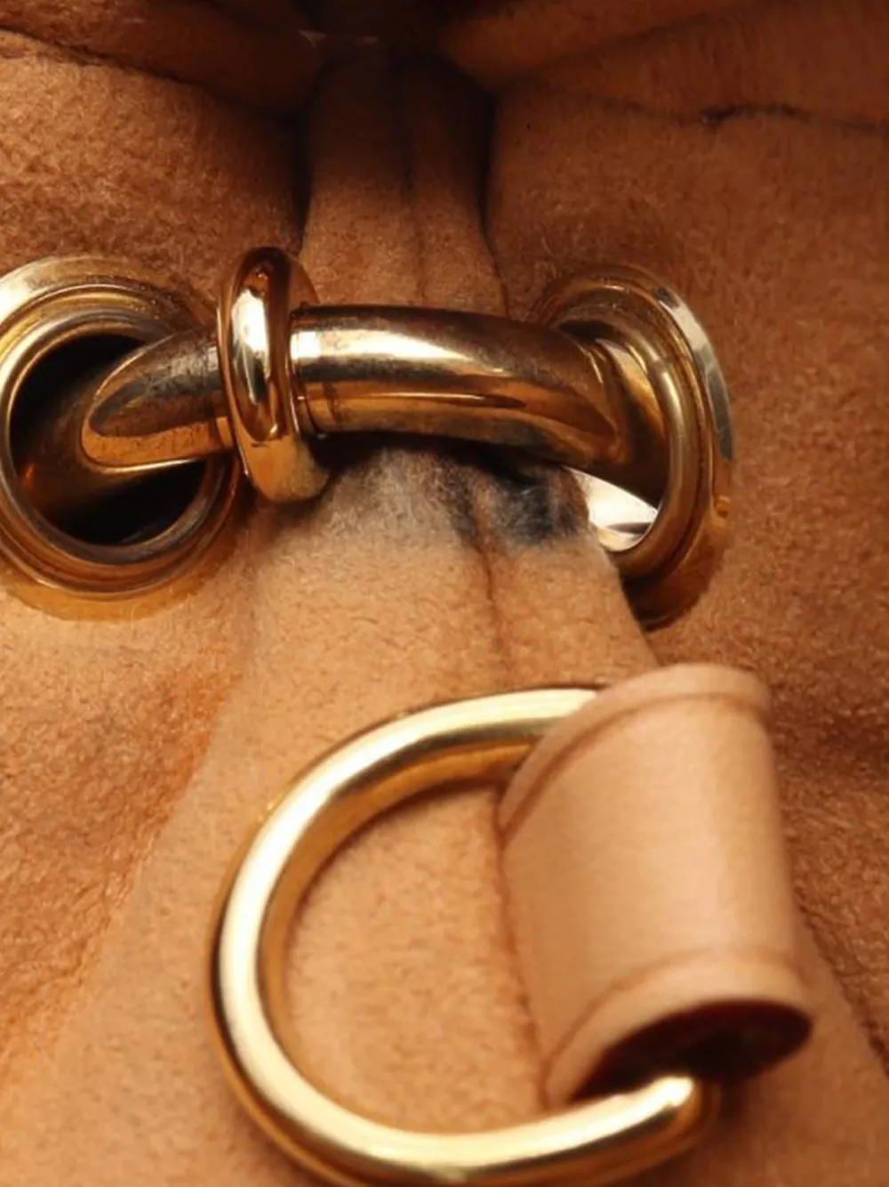 Pre-owned Louis Vuitton 2016 Monogram Pallas Mm Satchel In Brown