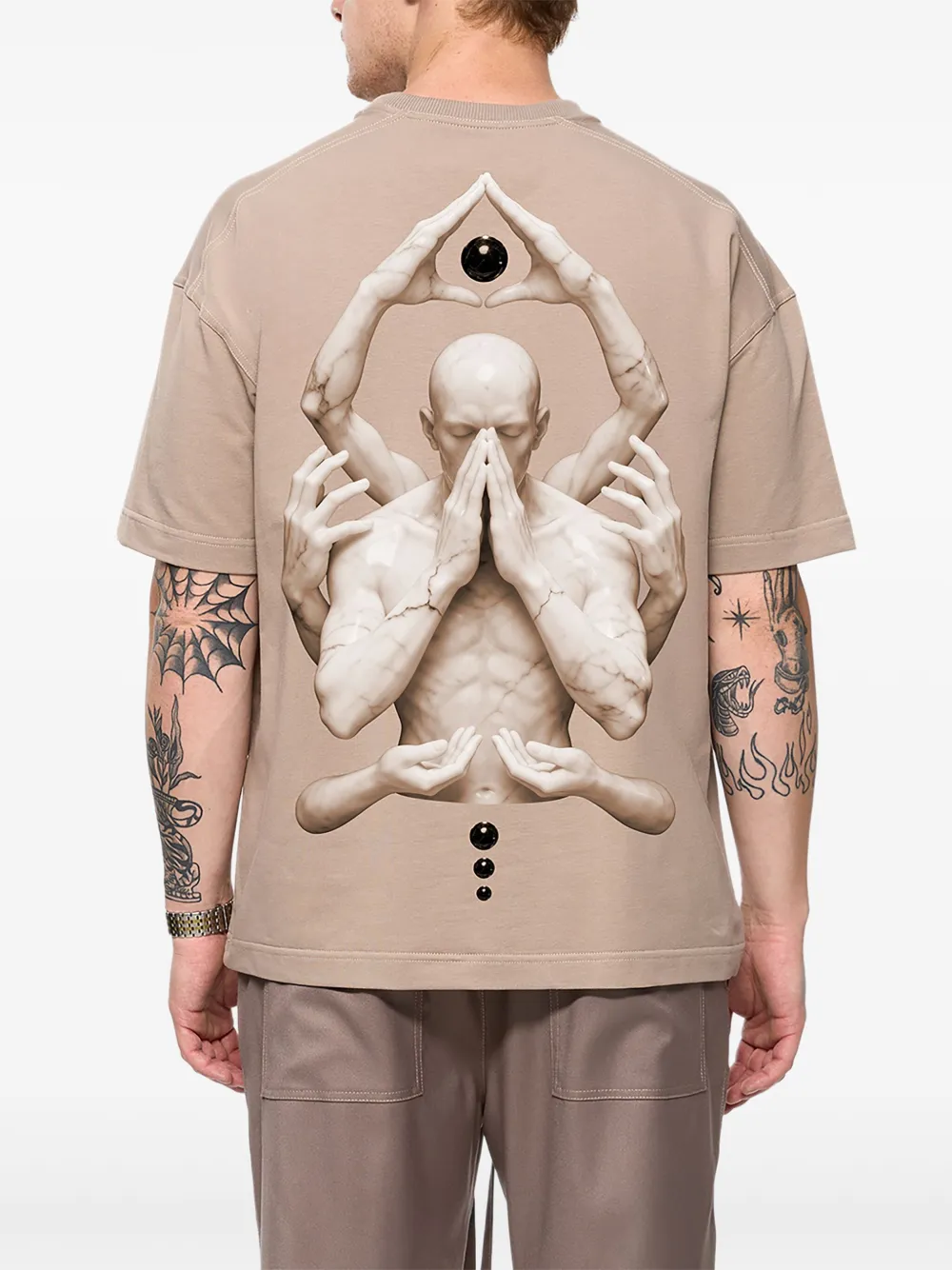  Hamza Triangle Graphic T-shirt - Neutrals 