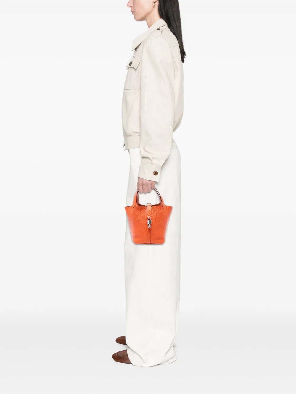 Hermès Pre-Owned 2015 Clemence Picotin Lock 18 handbag | Pre-Owned | Image 2