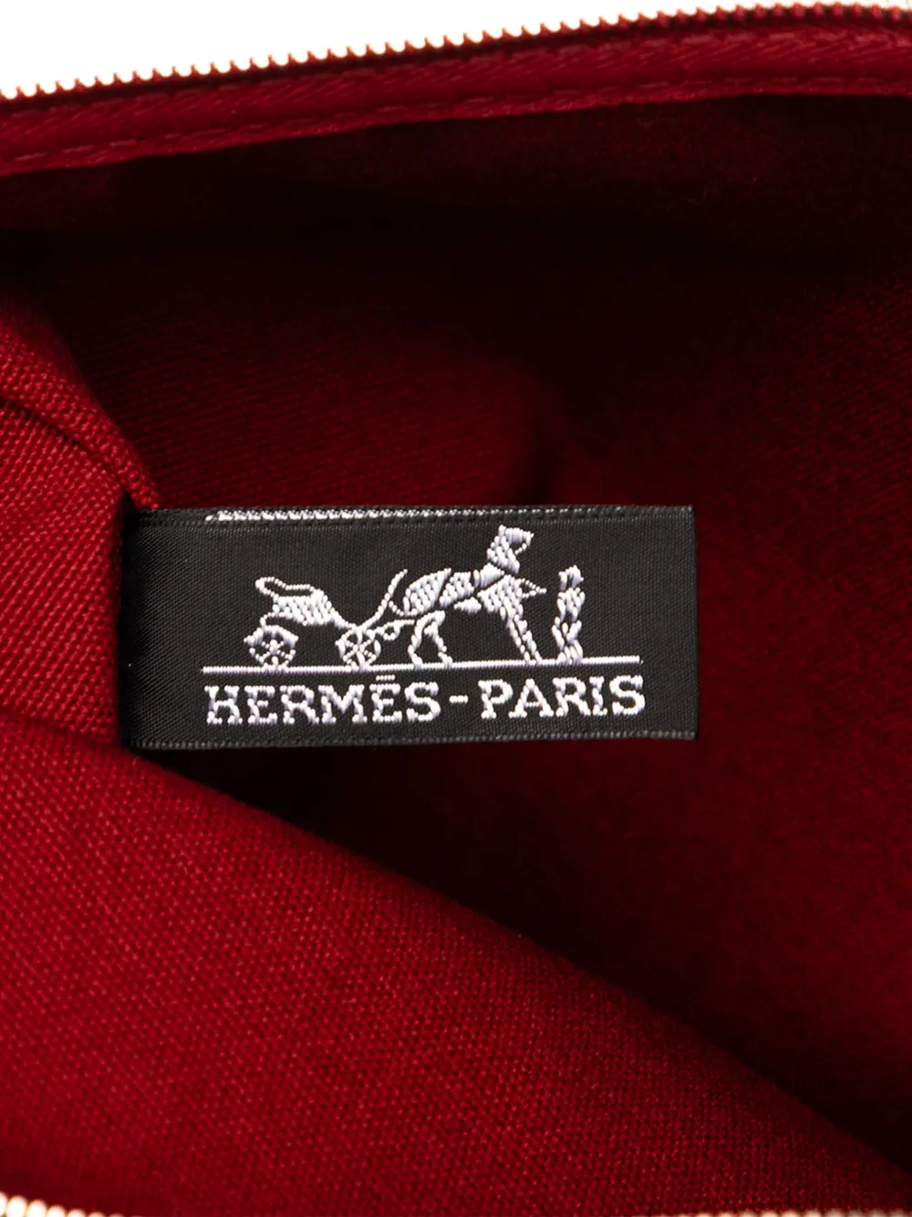 Pre-owned Hermes 2009 Toile Bora Bora Mm Pouch In Red