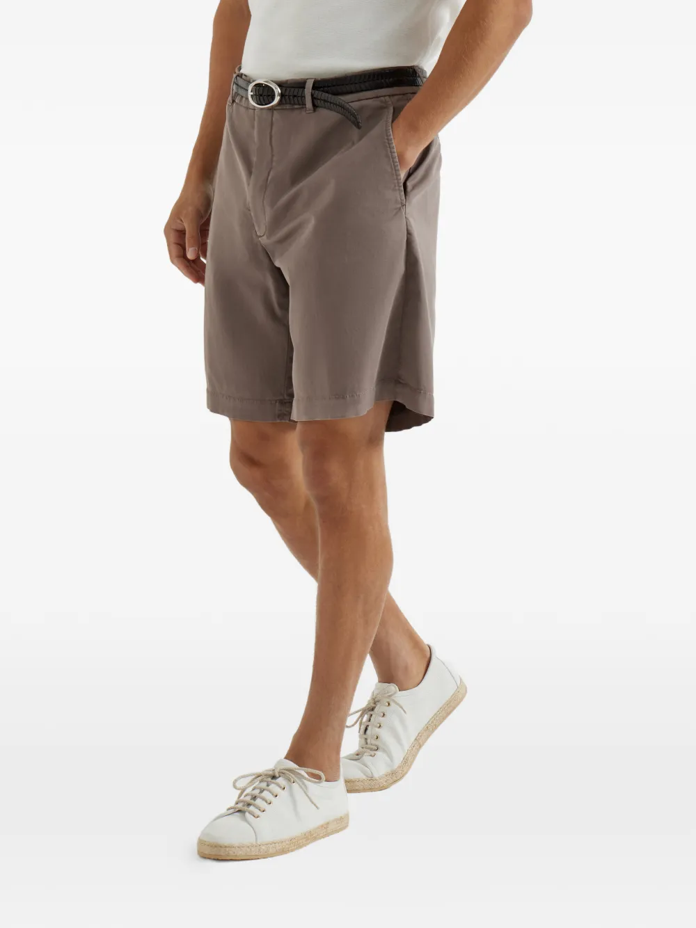 Brunello Cucinelli Katoenen shorts met knoopsluiting en geverfd effect Bruin